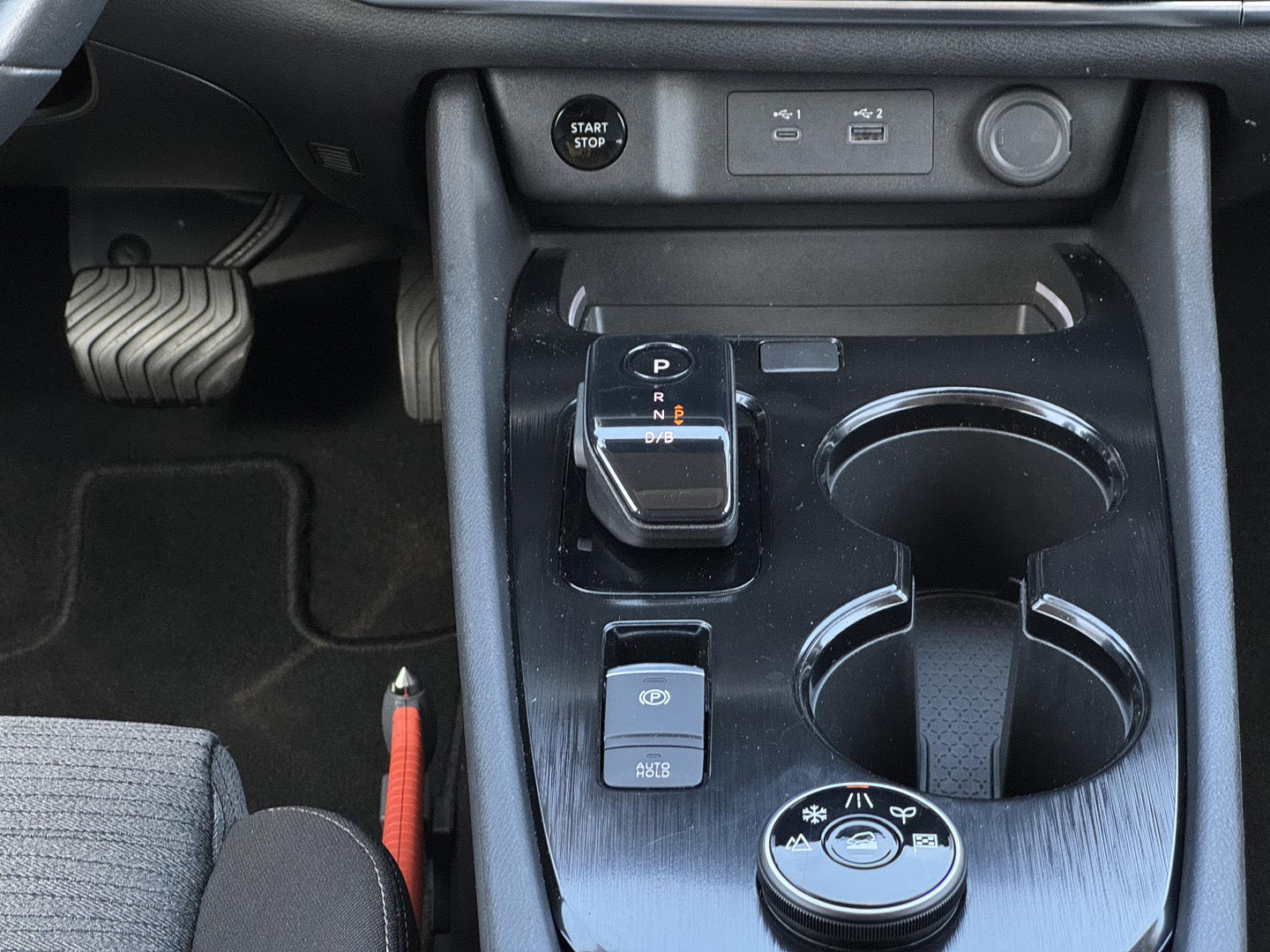 Nissan Nissan