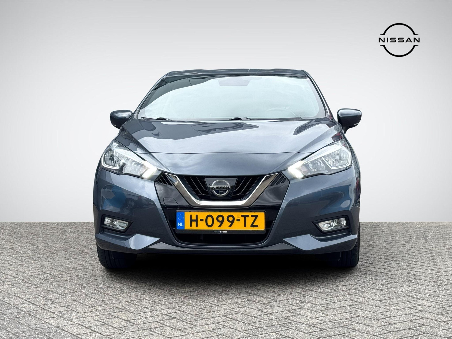 Nissan Nissan