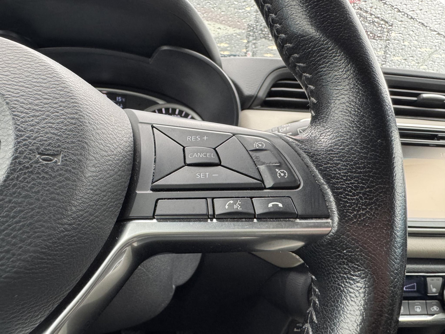 Nissan Nissan