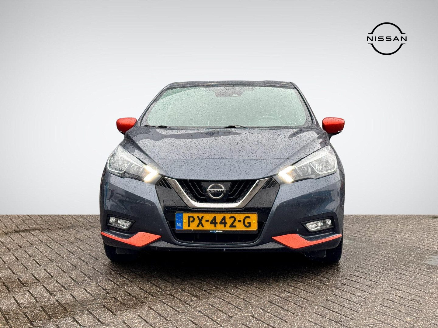 Nissan Nissan