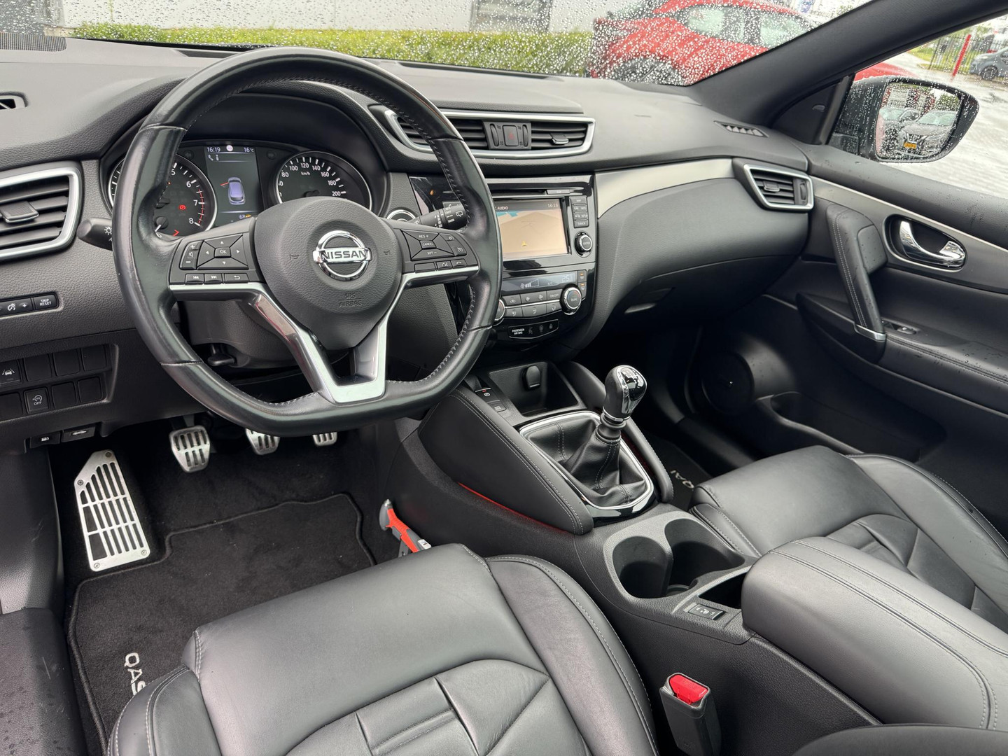 Nissan Nissan