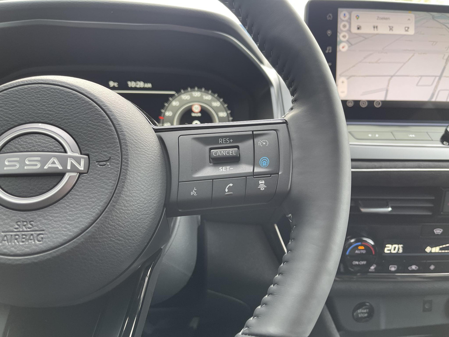 Nissan Nissan