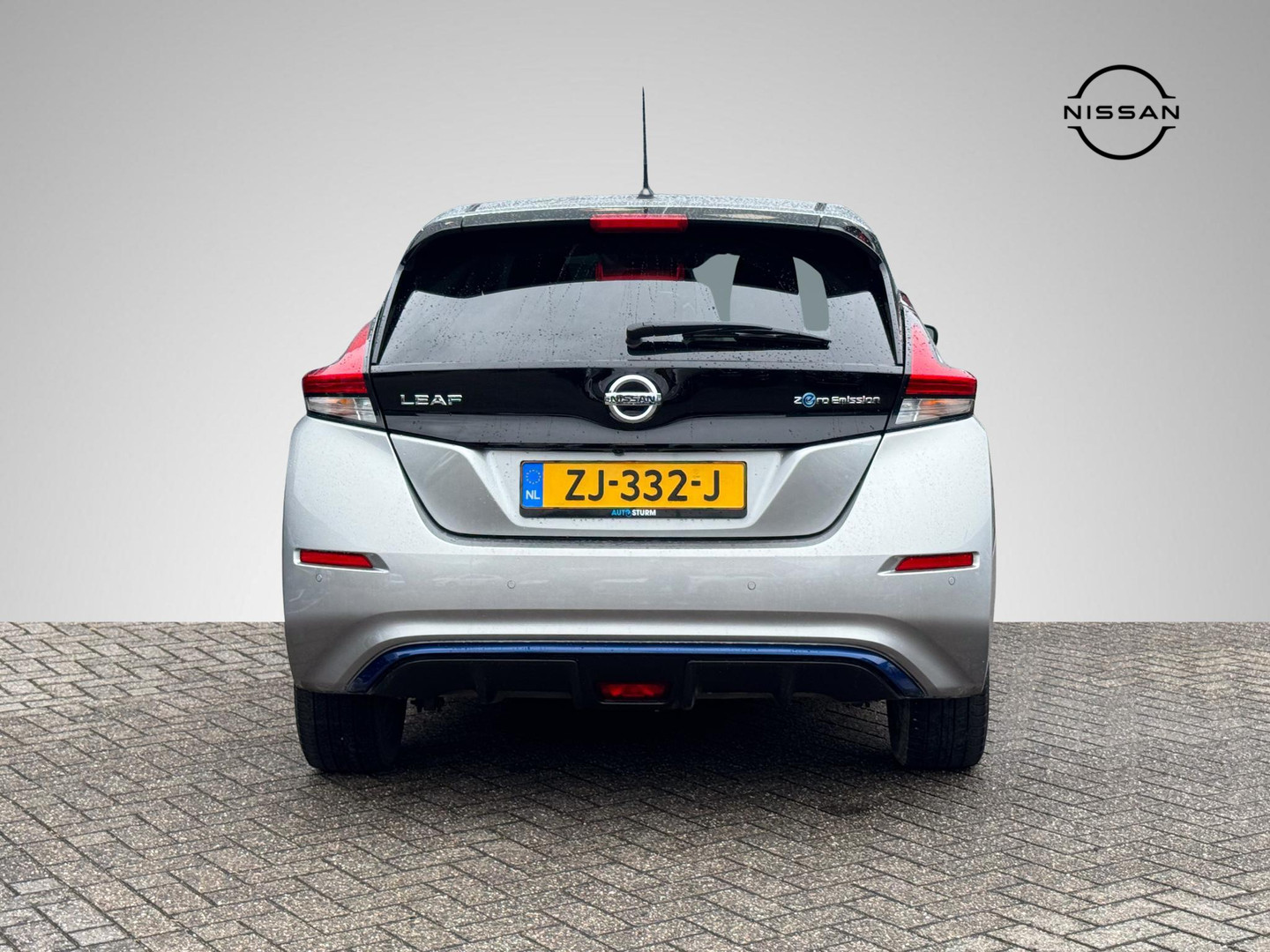 Nissan Nissan
