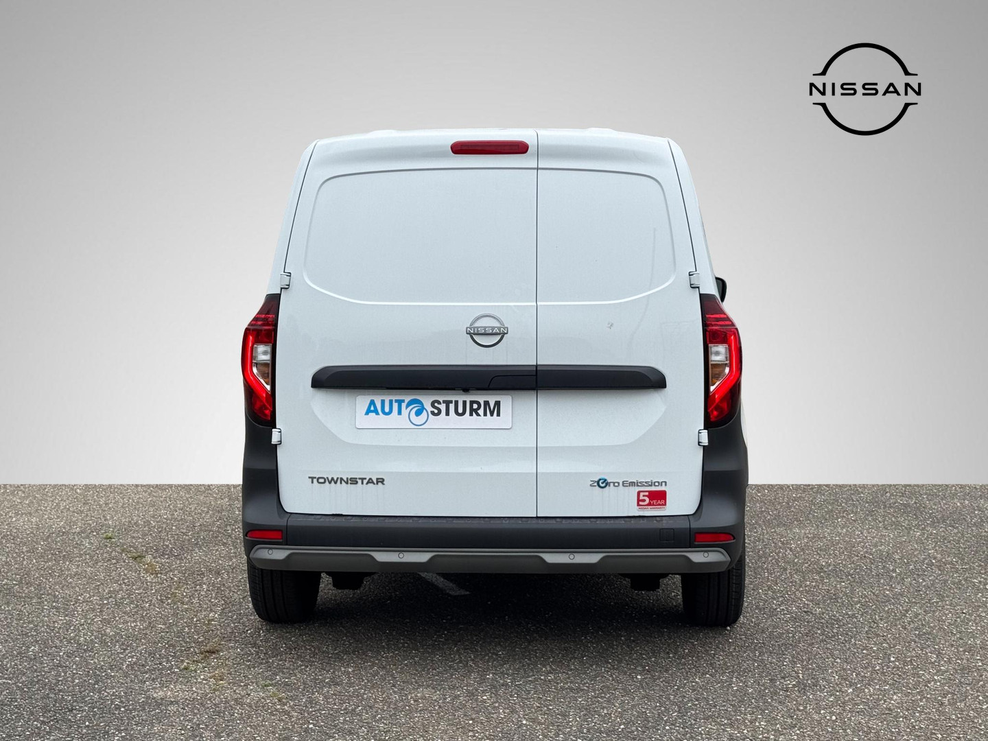Nissan Nissan