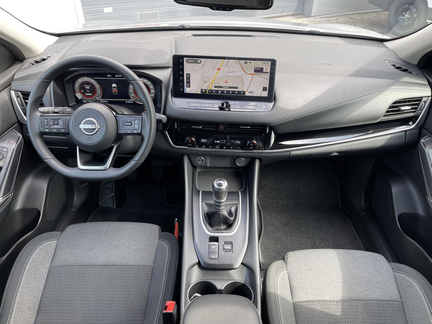 Nissan Nissan