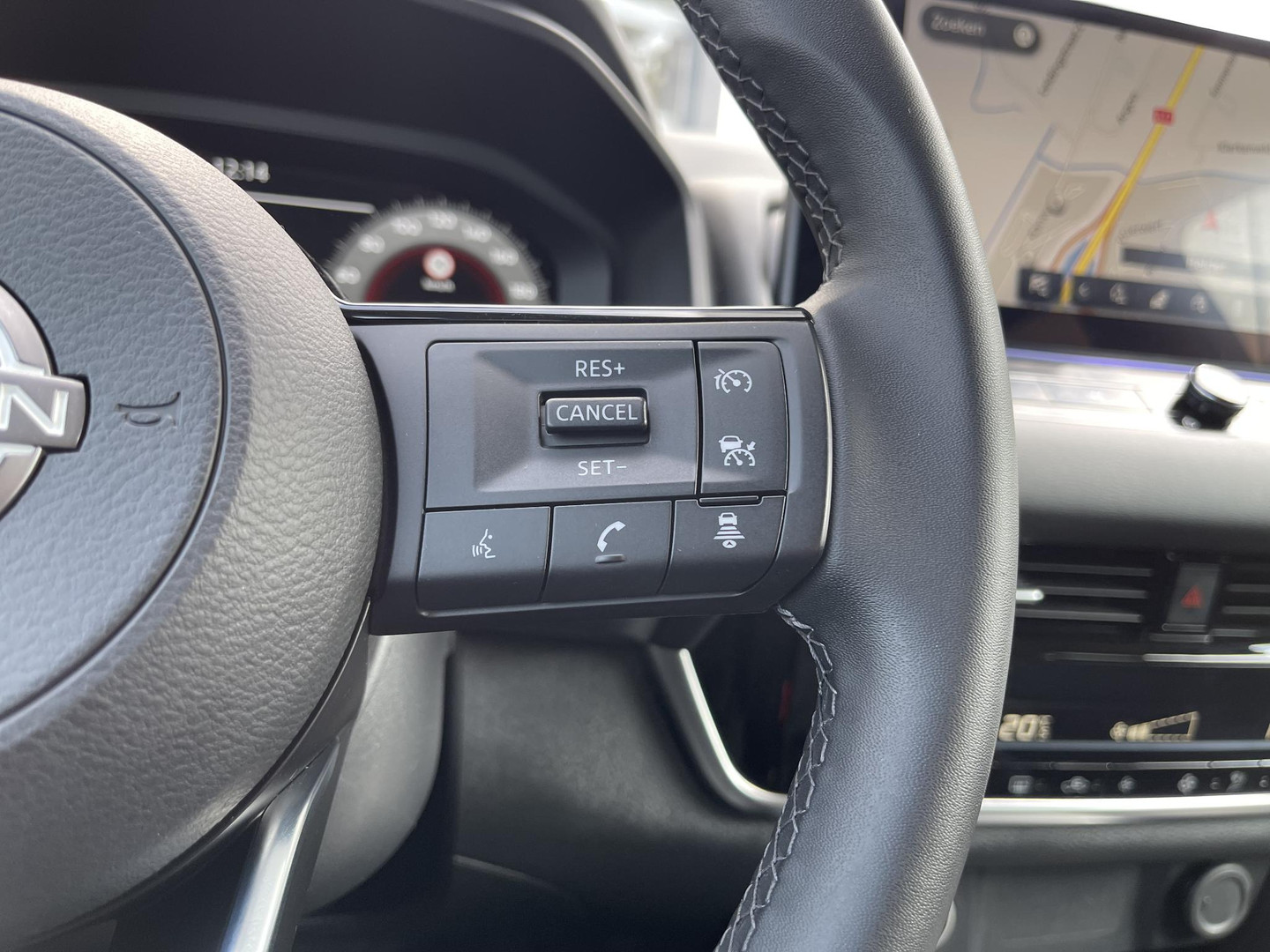 Nissan Nissan