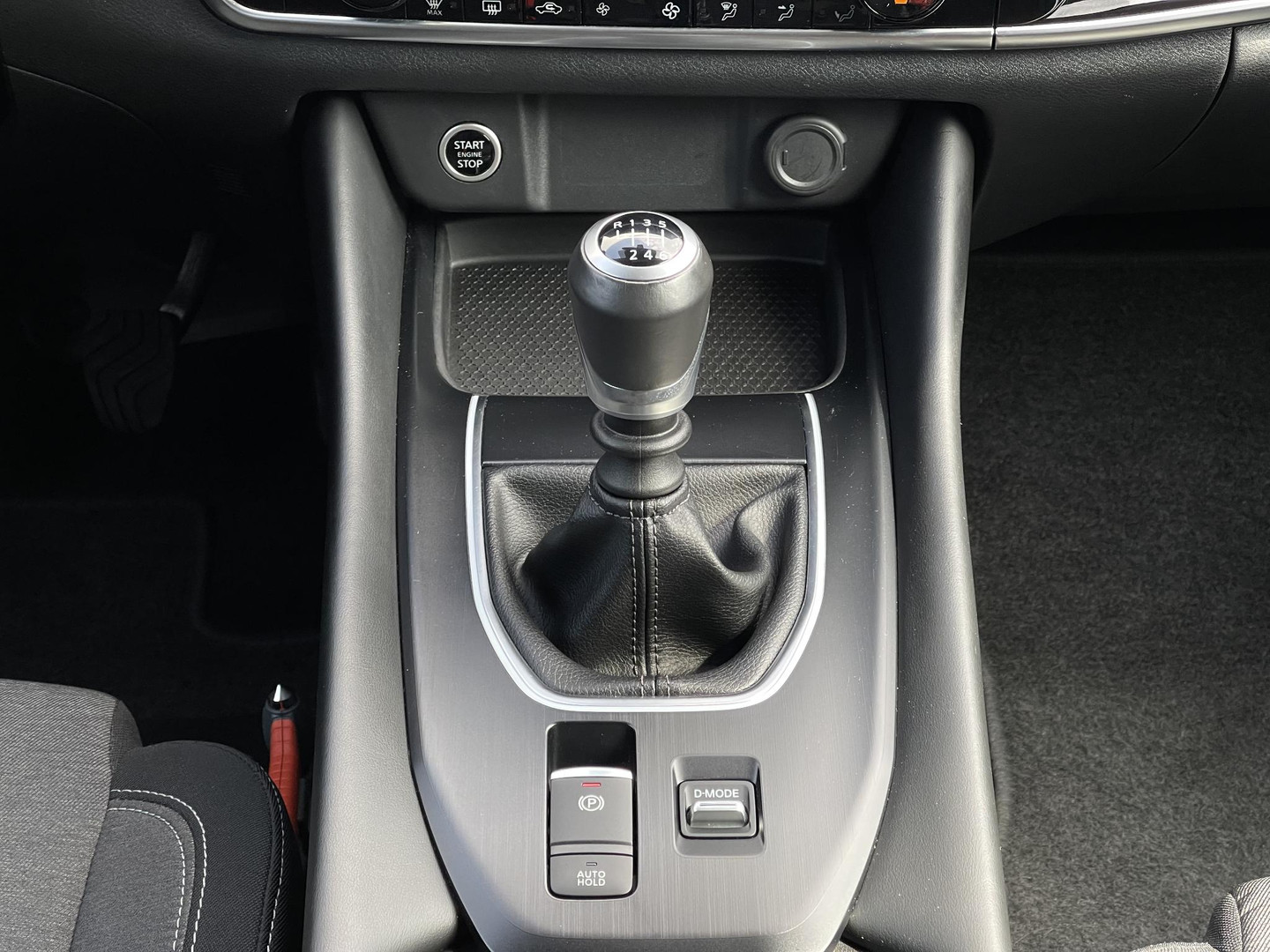 Nissan Nissan