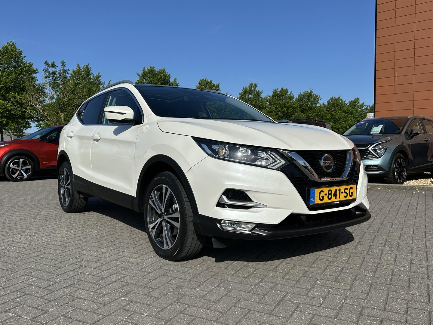 Nissan Nissan