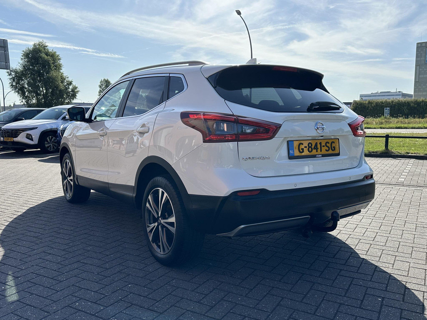 Nissan Nissan