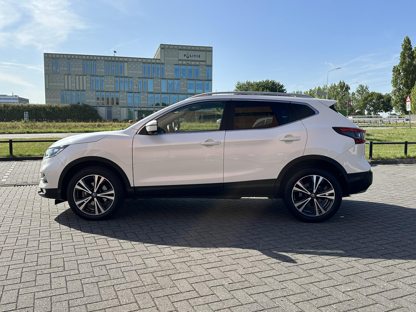 Nissan Nissan