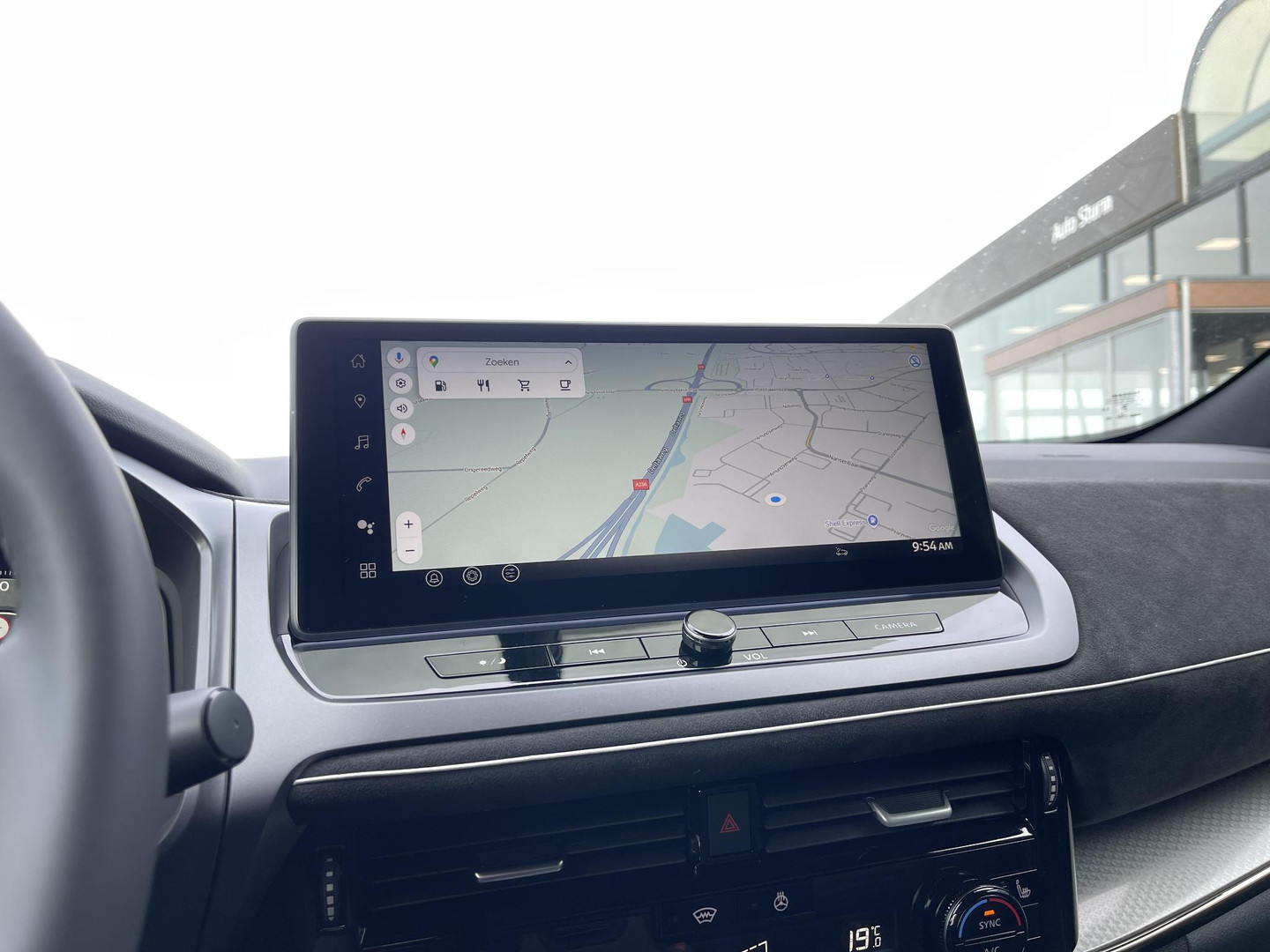 Nissan Nissan