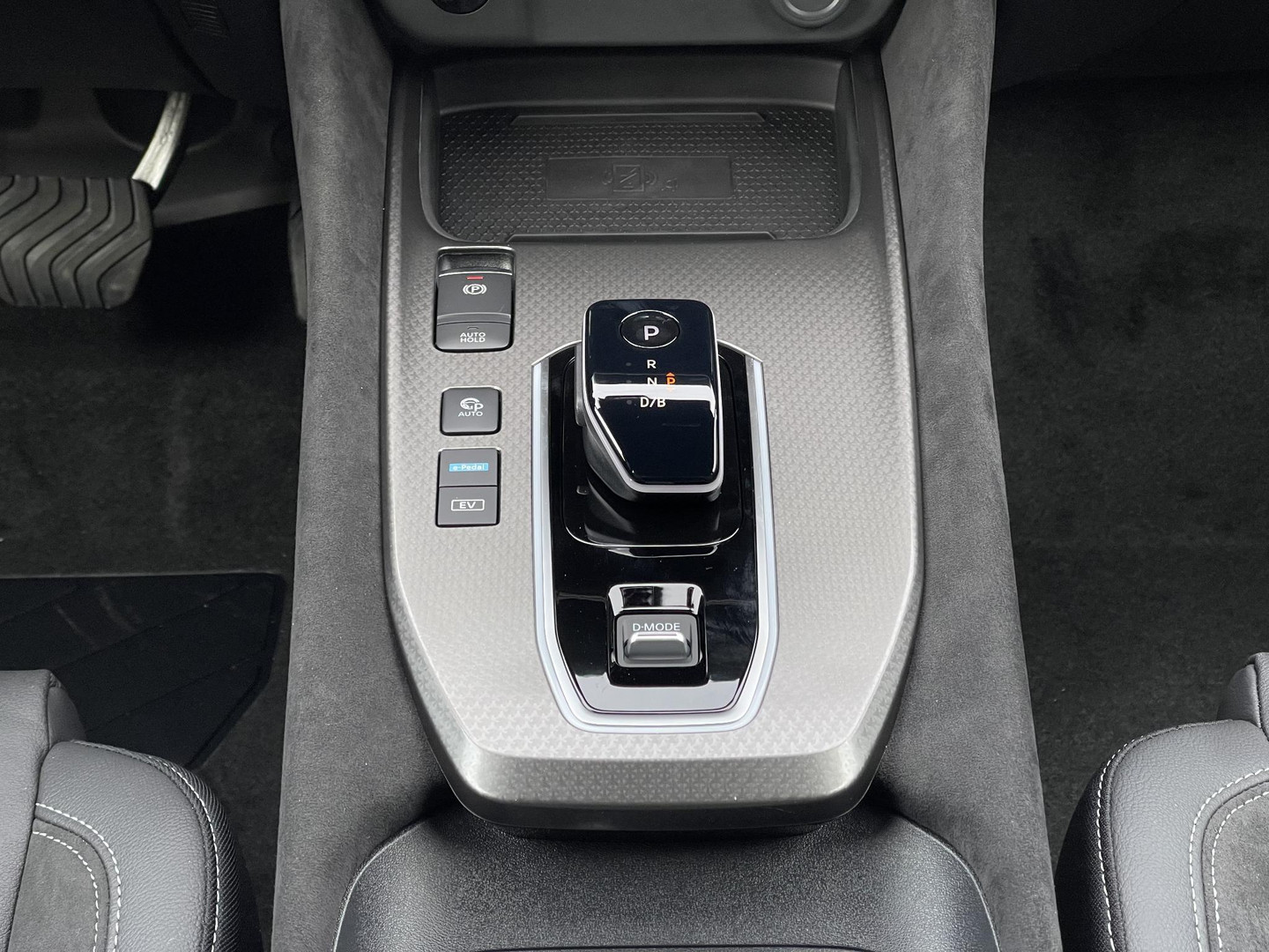 Nissan Nissan