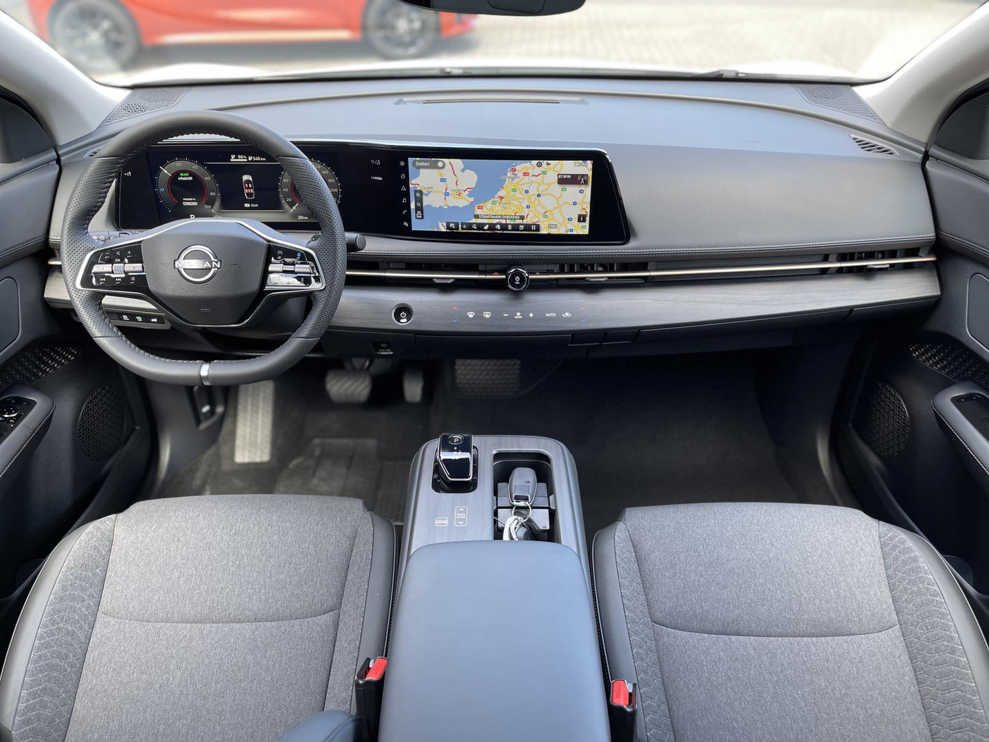 Nissan Nissan