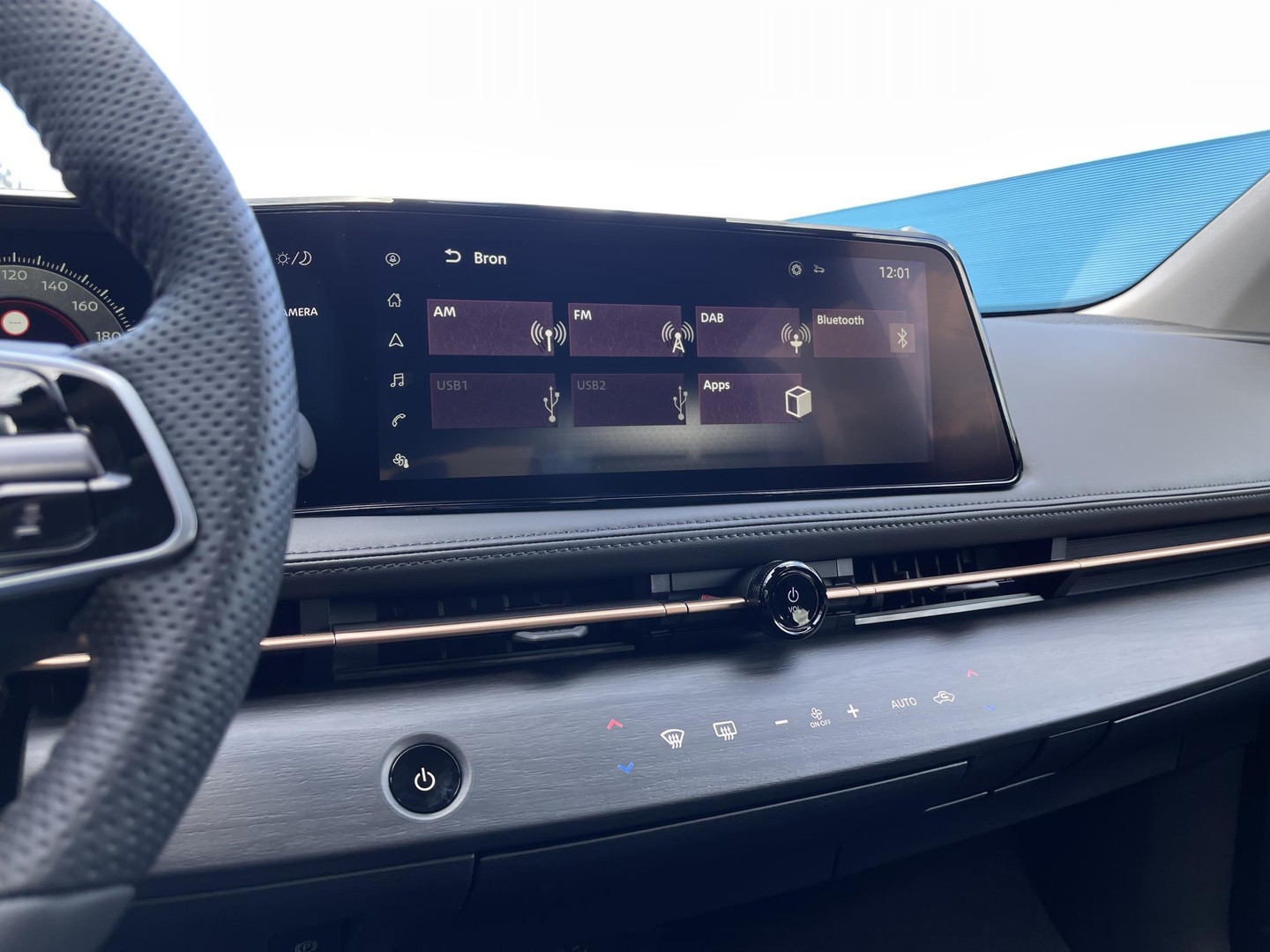 Nissan Nissan