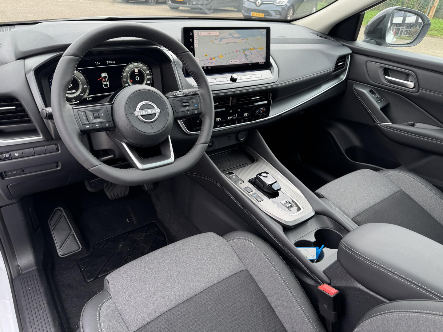 Nissan Nissan