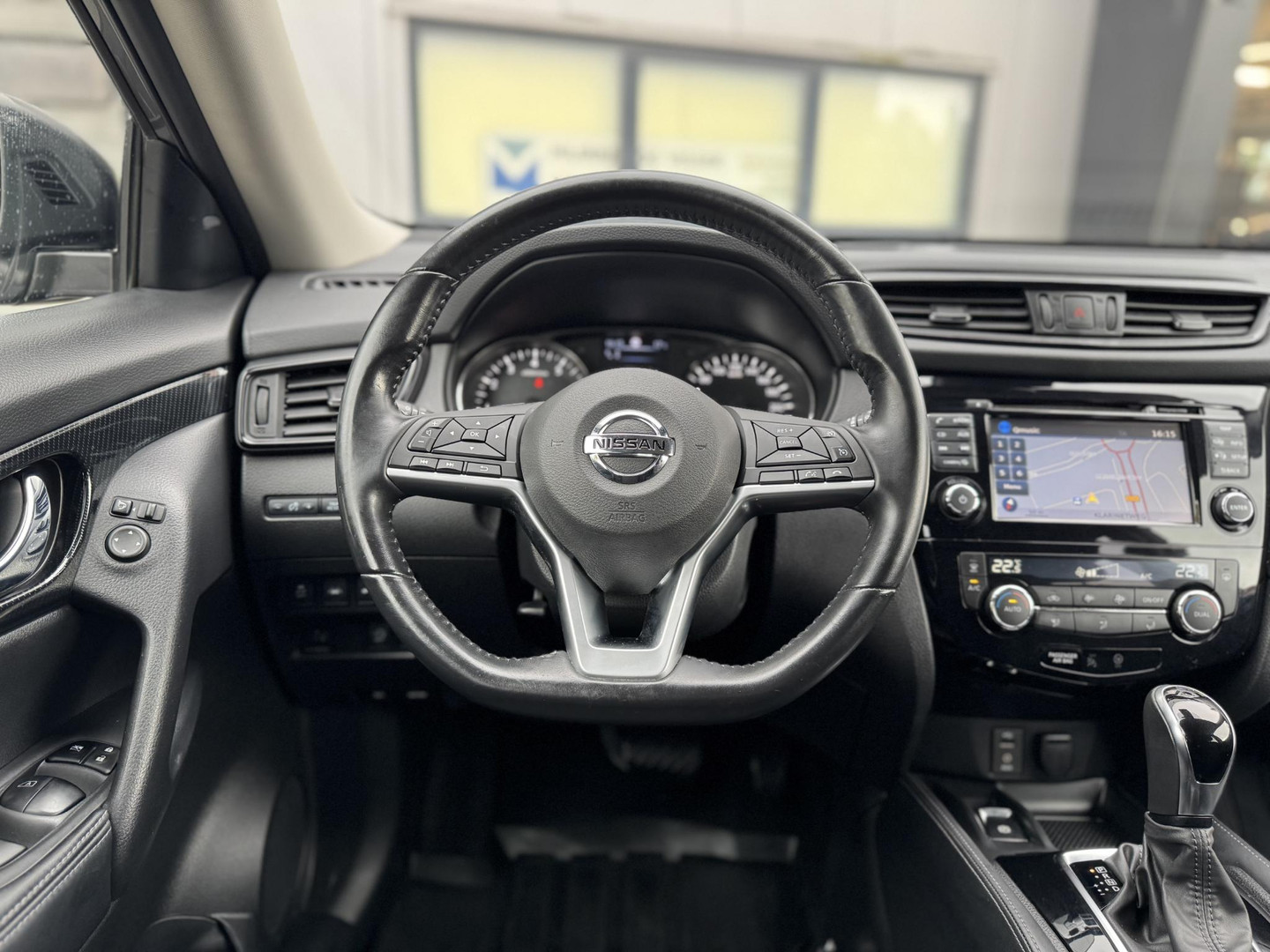 Nissan Nissan