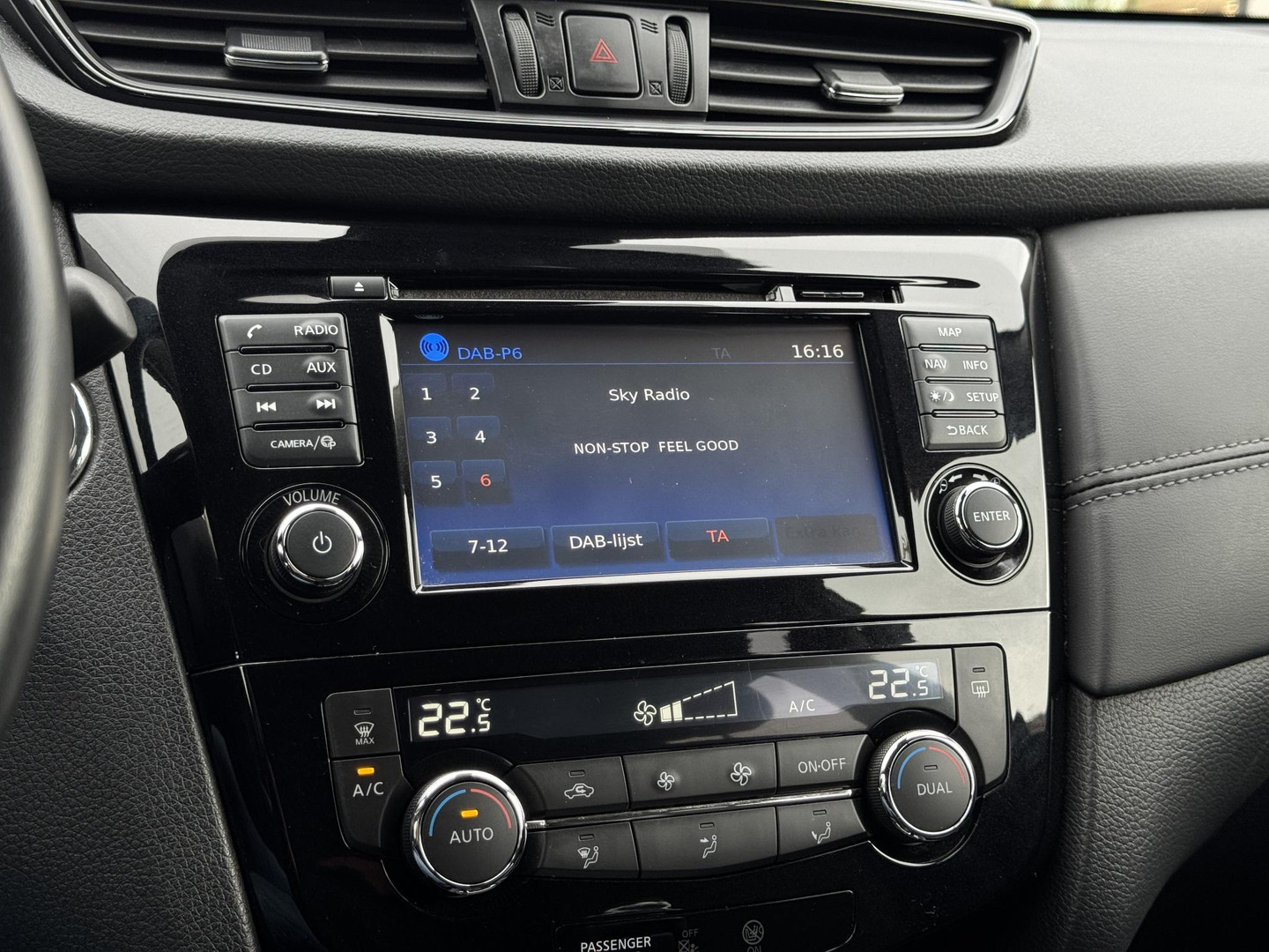 Nissan Nissan