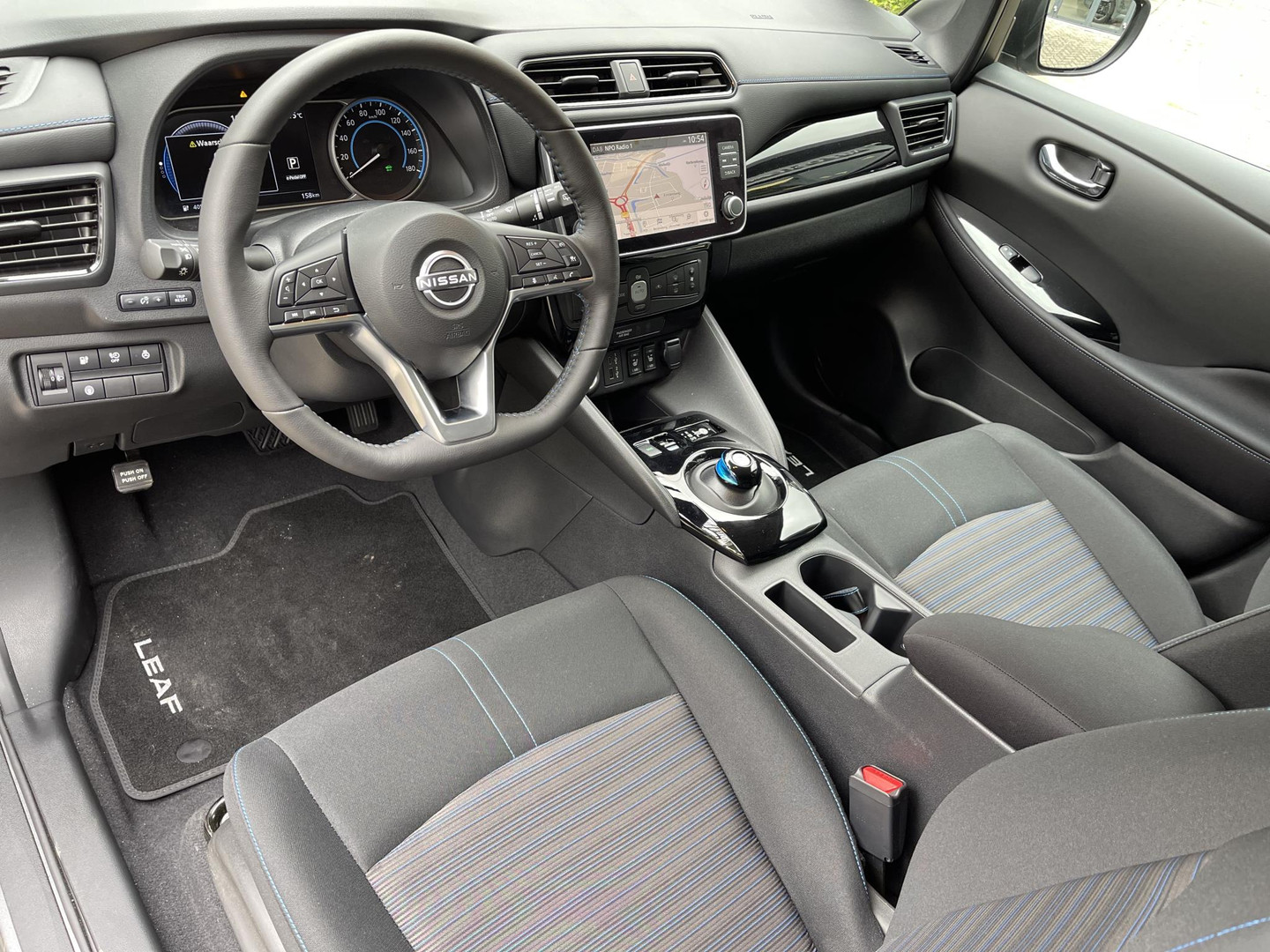 Nissan Nissan