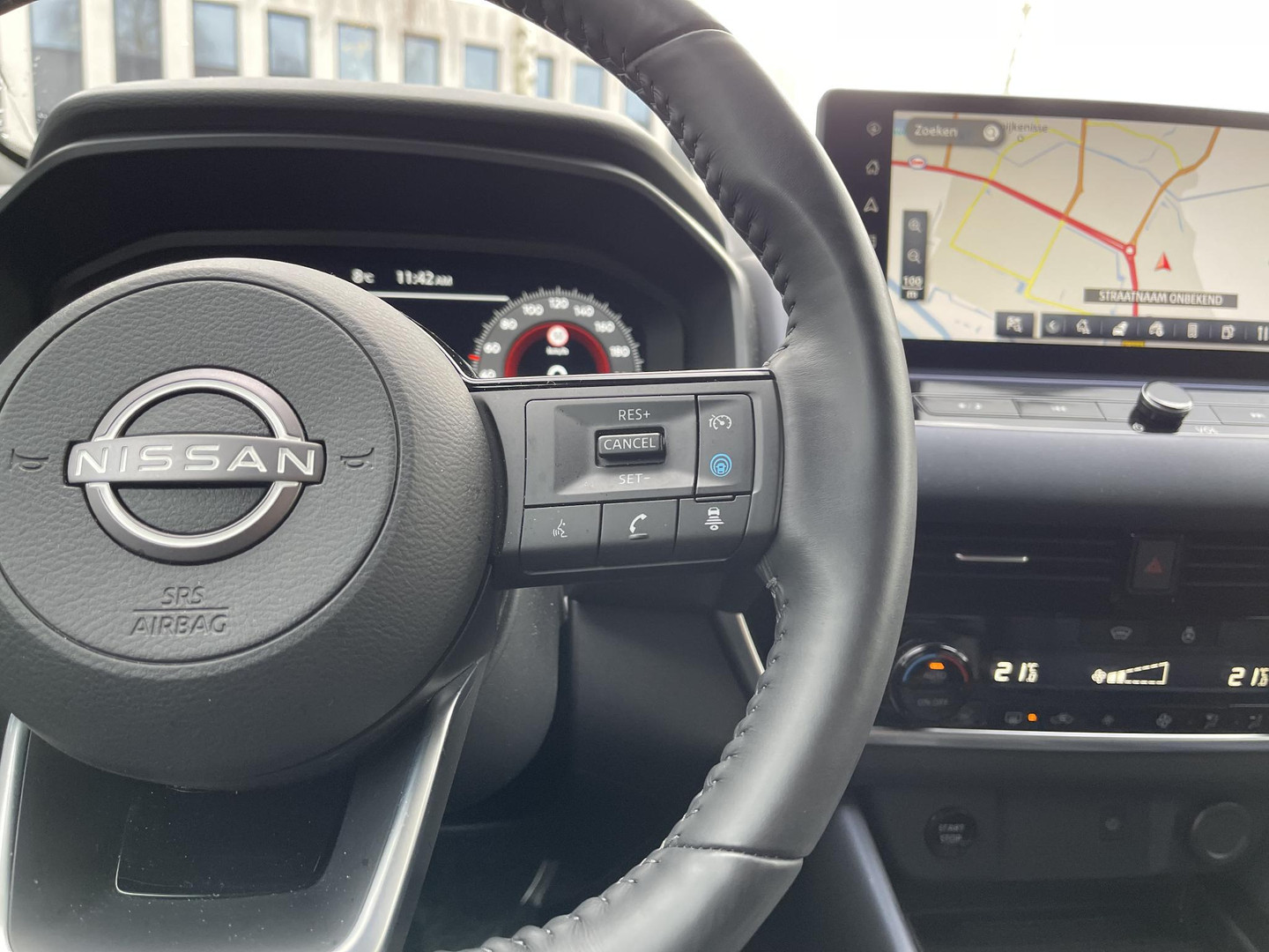 Nissan Nissan