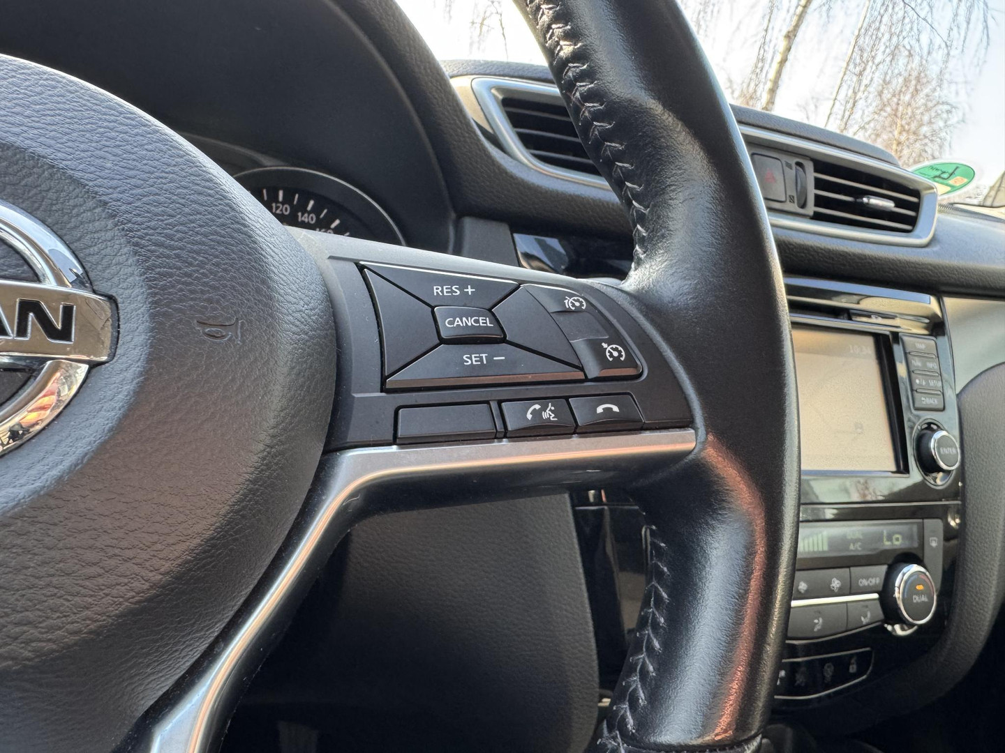 Nissan Nissan