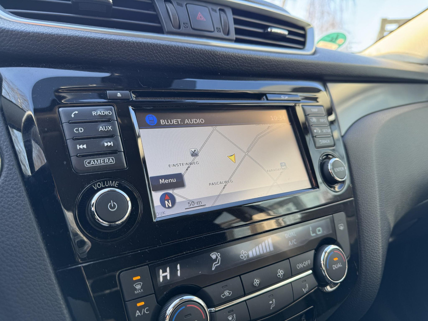 Nissan Nissan