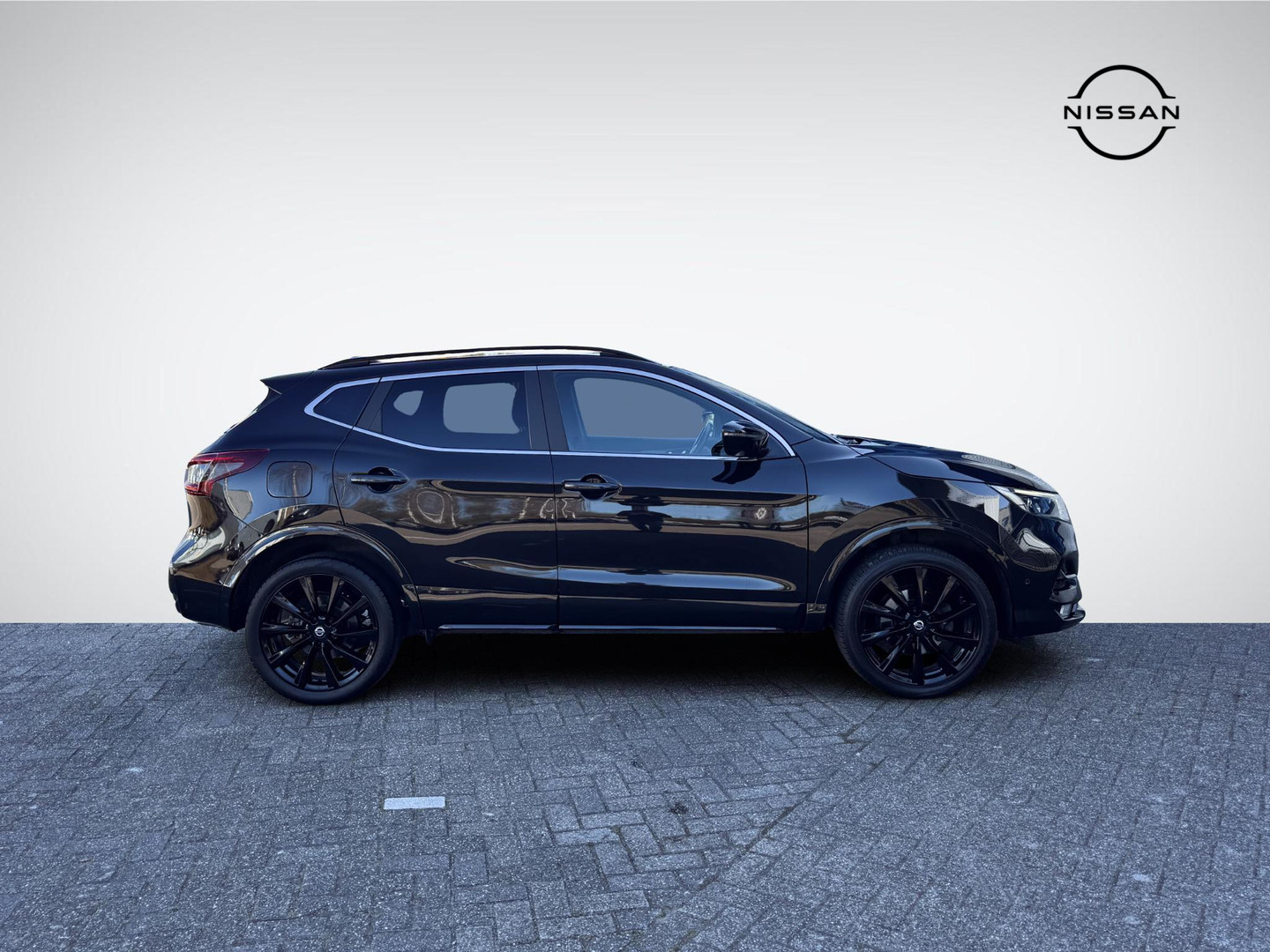 Nissan Nissan