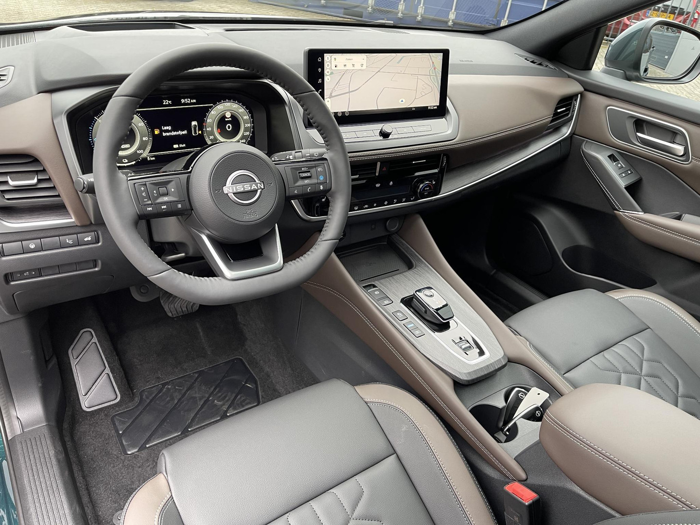 Nissan Nissan