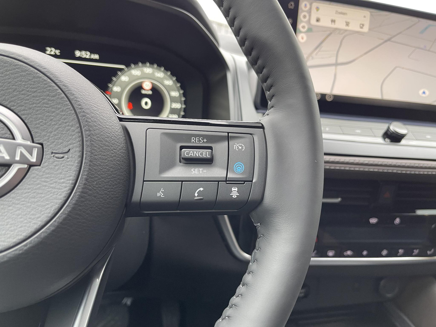 Nissan Nissan