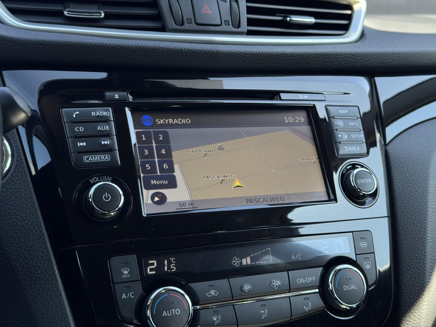 Nissan Nissan