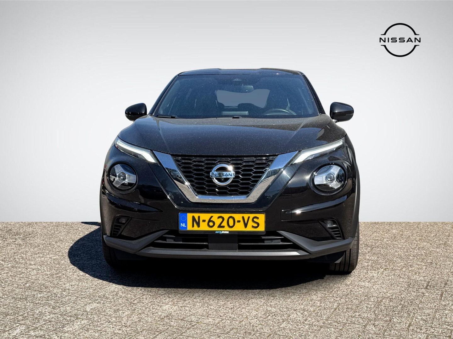 Nissan Nissan