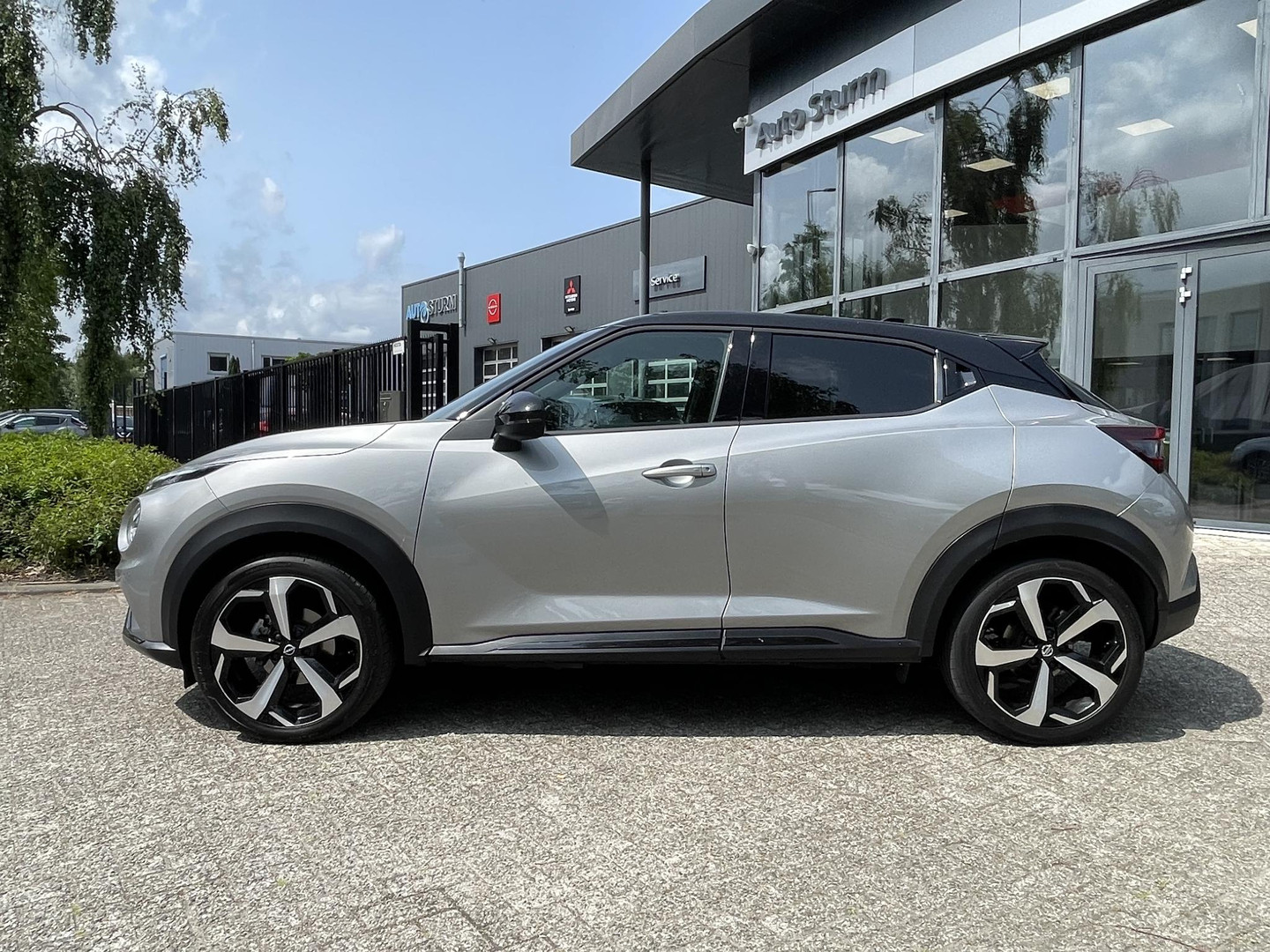 Nissan Nissan