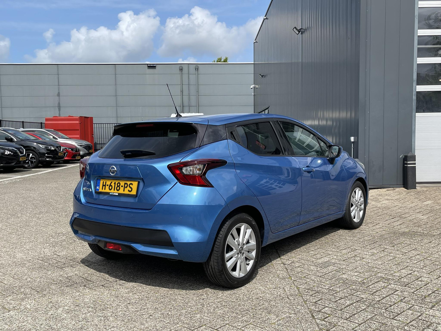 Nissan Nissan
