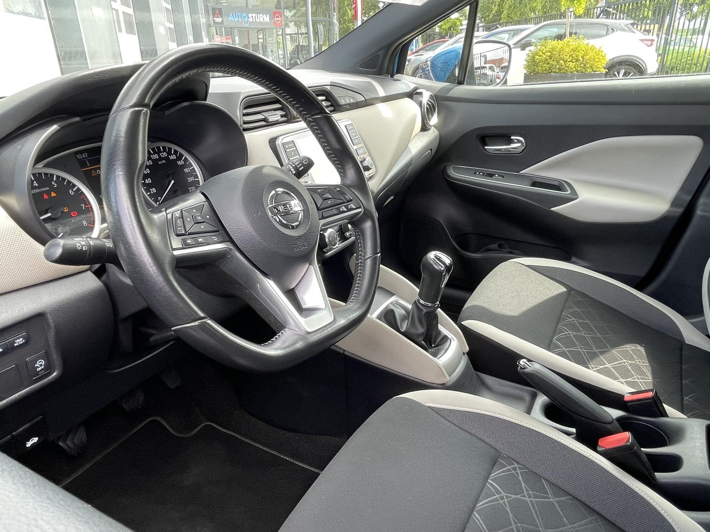 Nissan Nissan