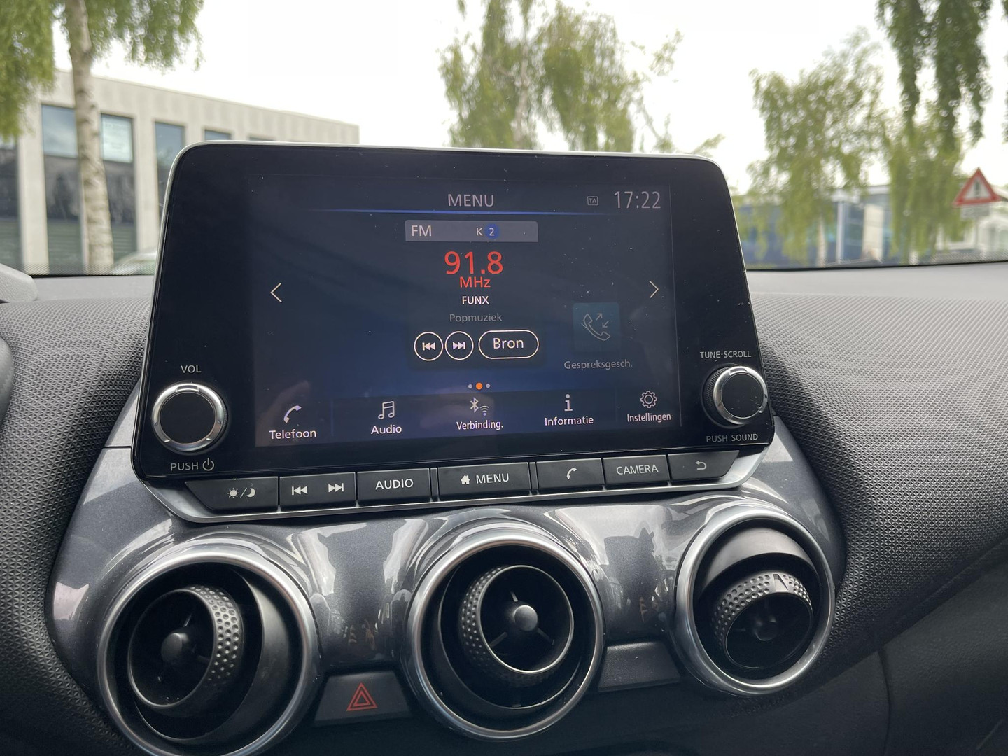 Nissan Nissan