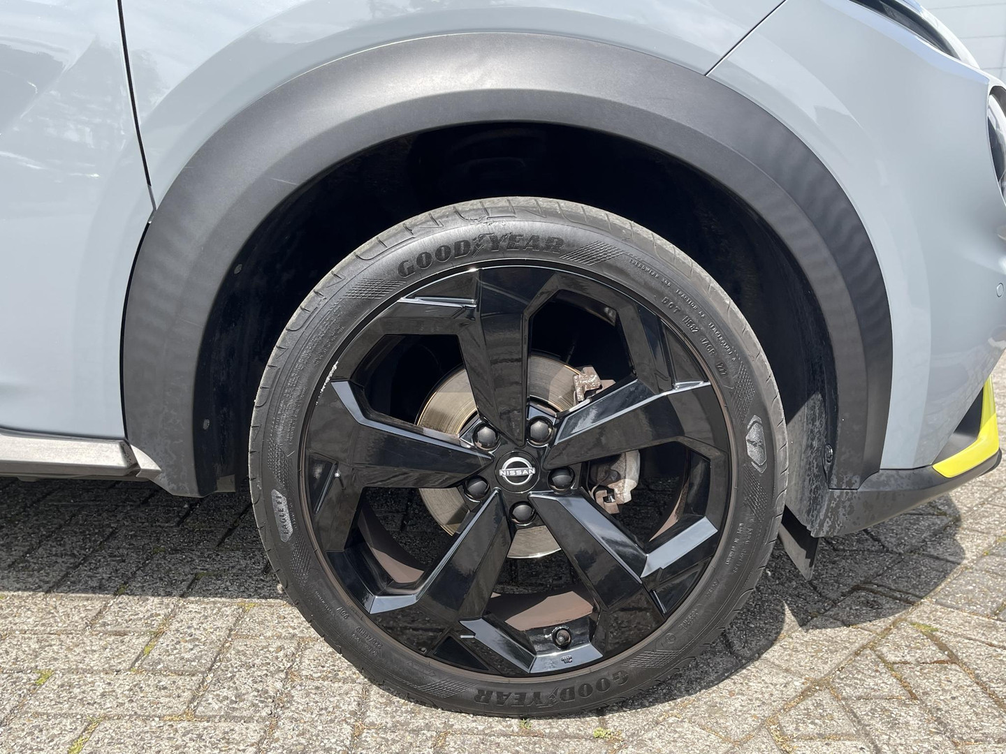 Nissan Nissan