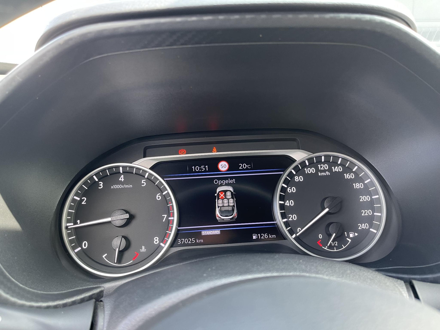 Nissan Nissan
