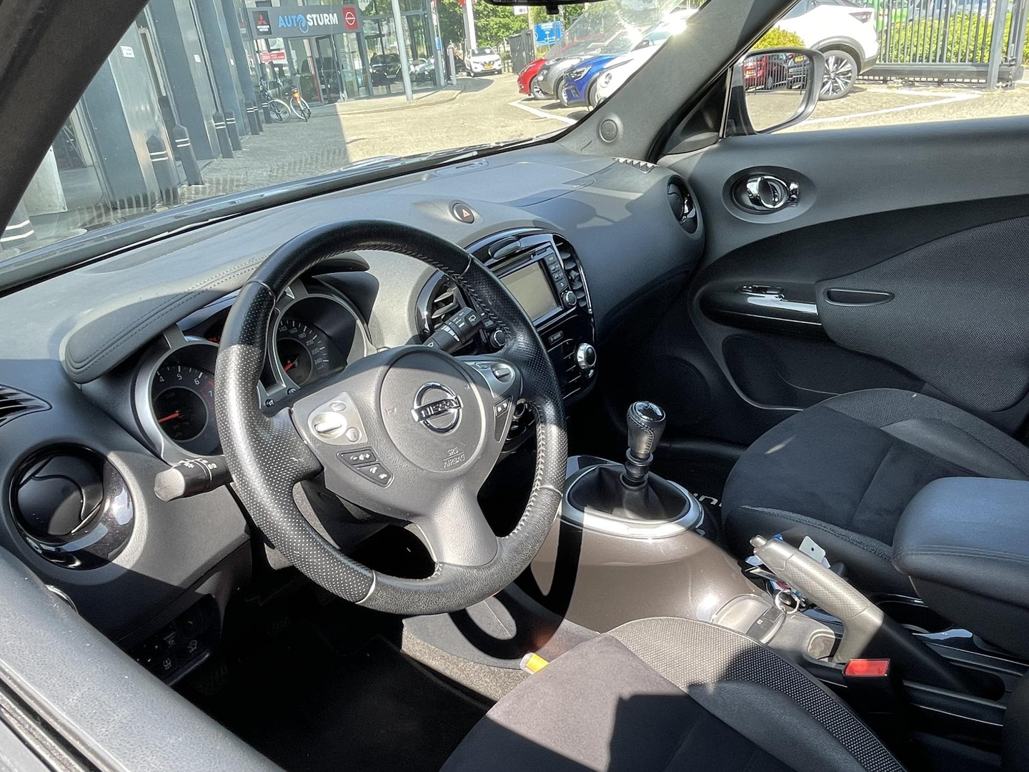 Nissan Nissan