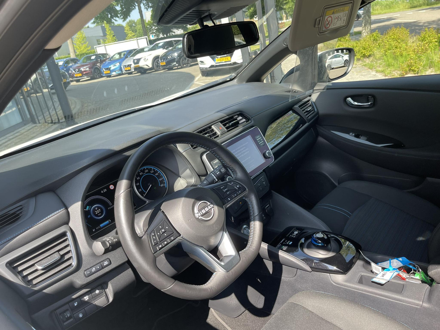 Nissan Nissan
