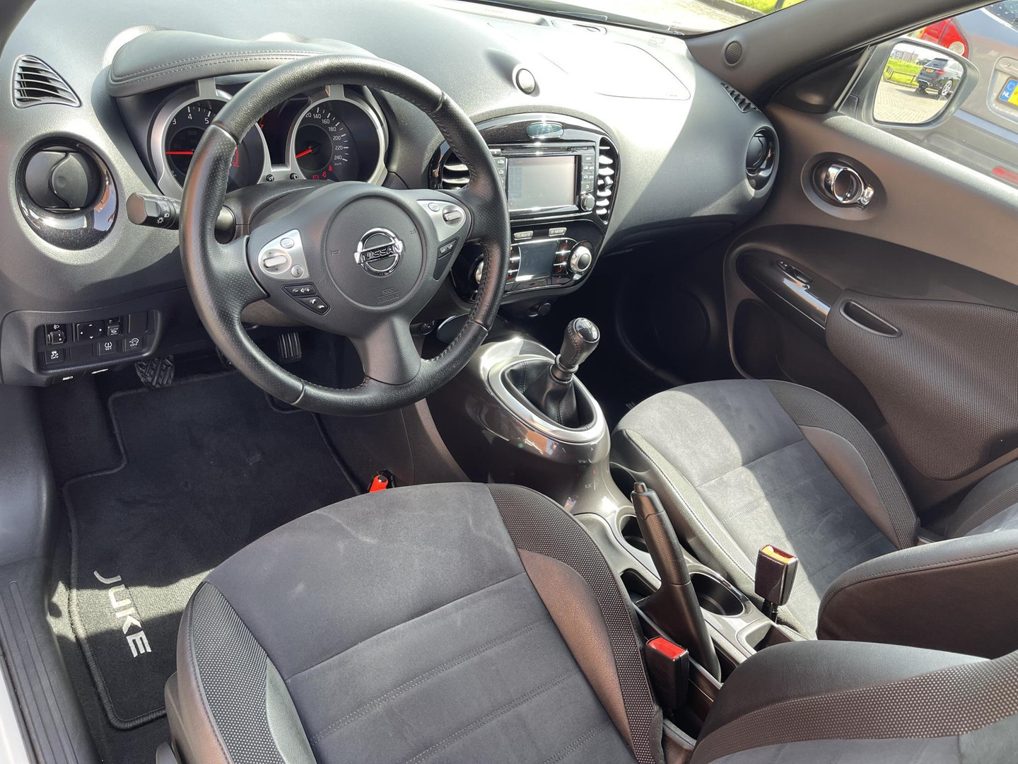 Nissan Nissan