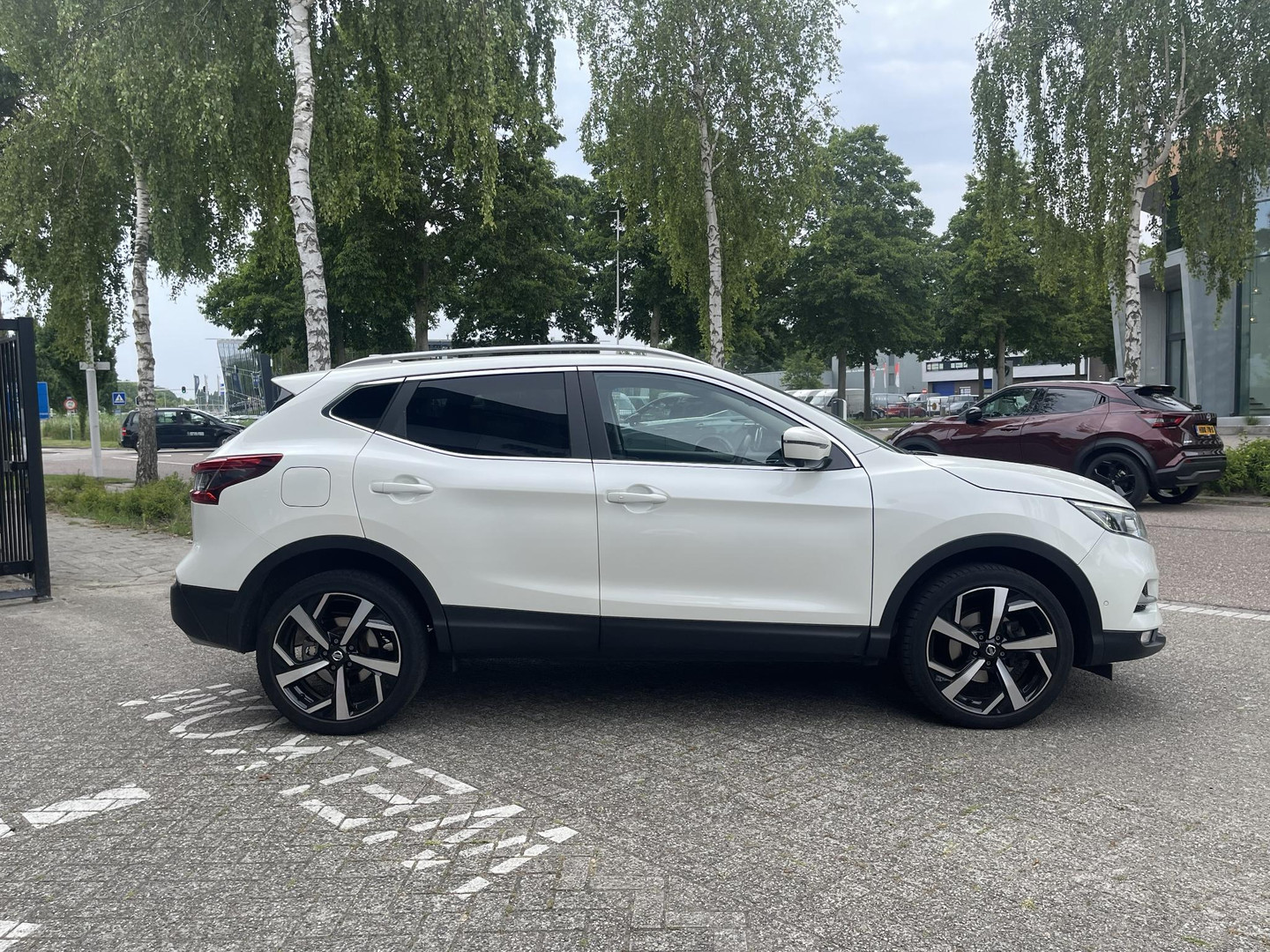 Nissan Nissan