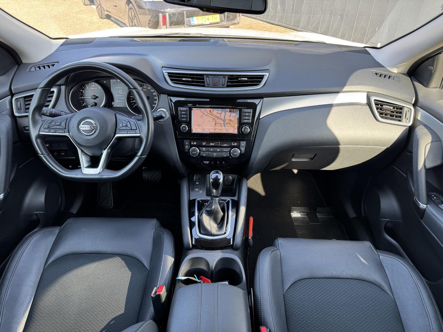 Nissan Nissan