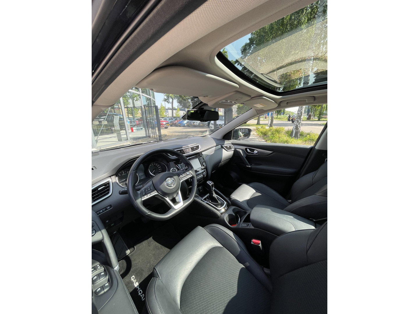 Nissan Nissan