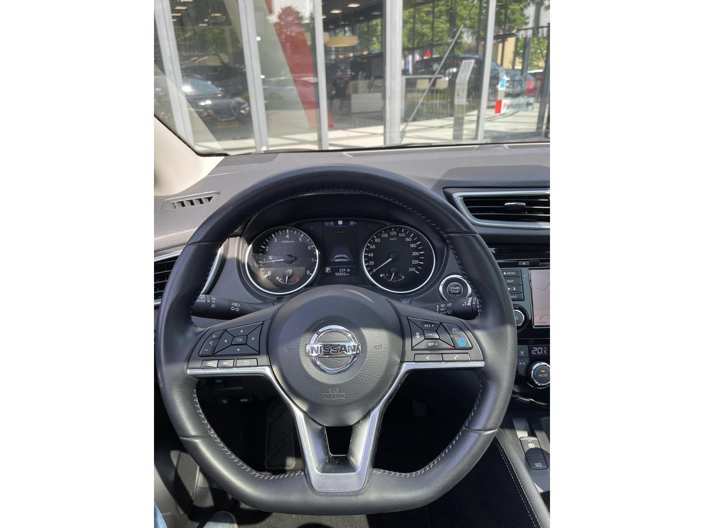 Nissan Nissan