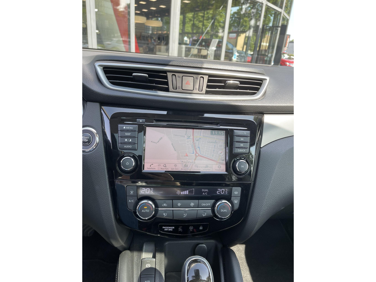 Nissan Nissan