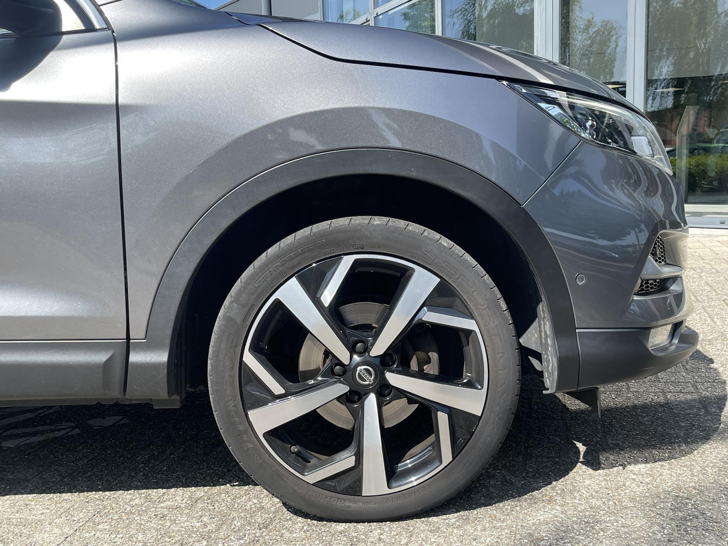 Nissan Nissan