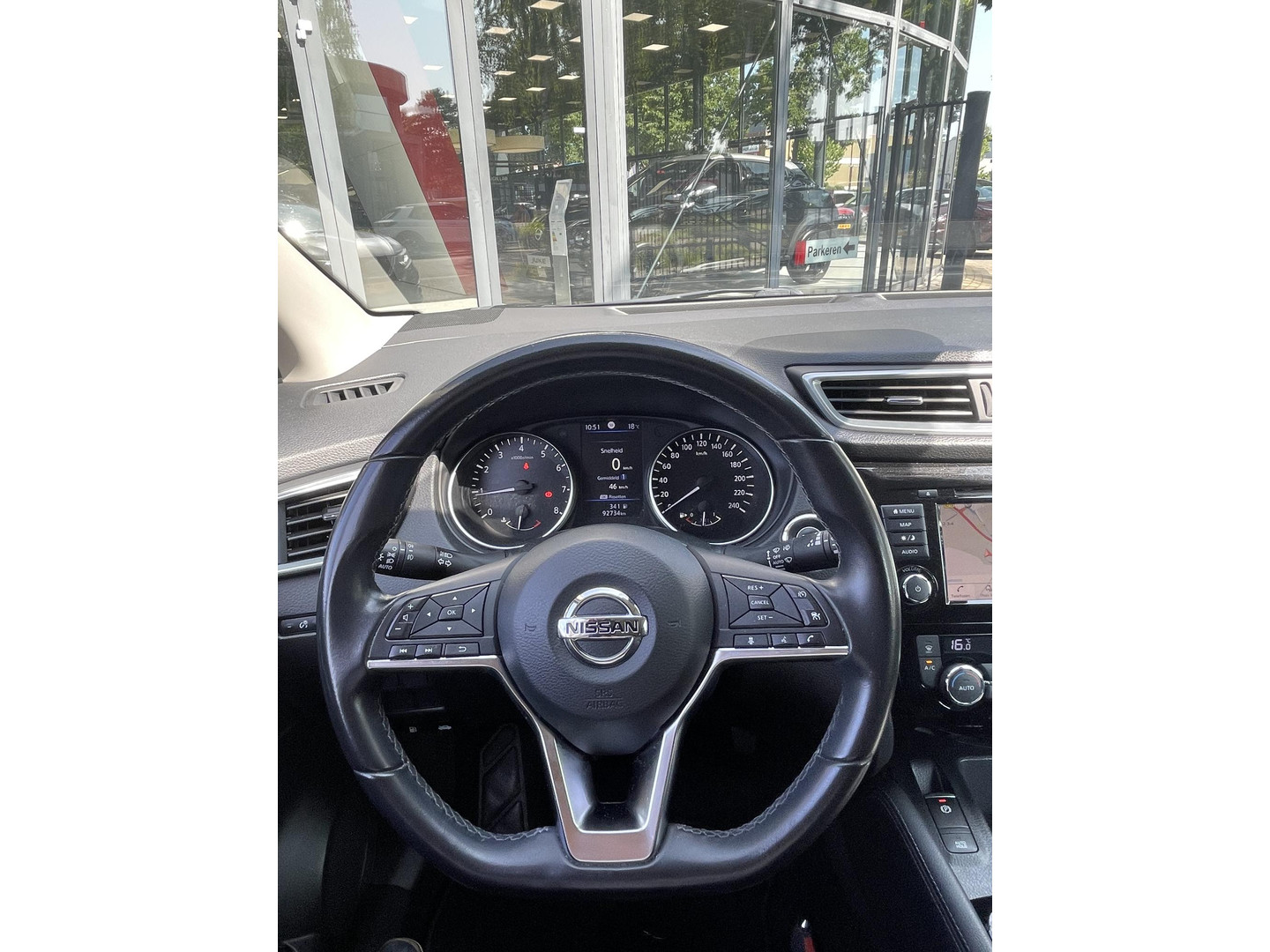 Nissan Nissan