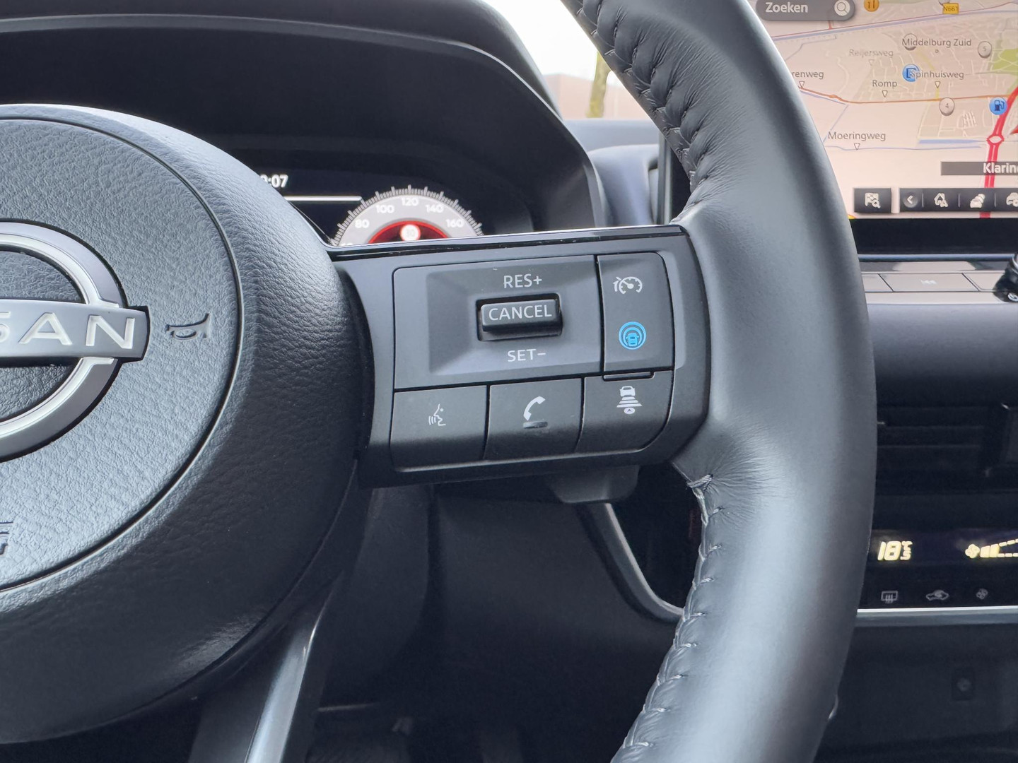 Nissan Nissan