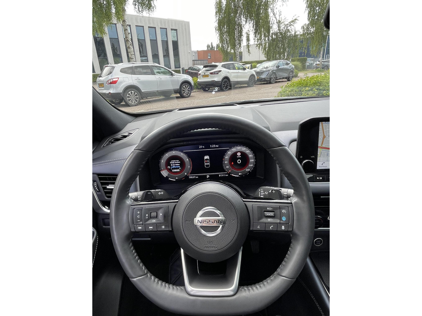 Nissan Nissan