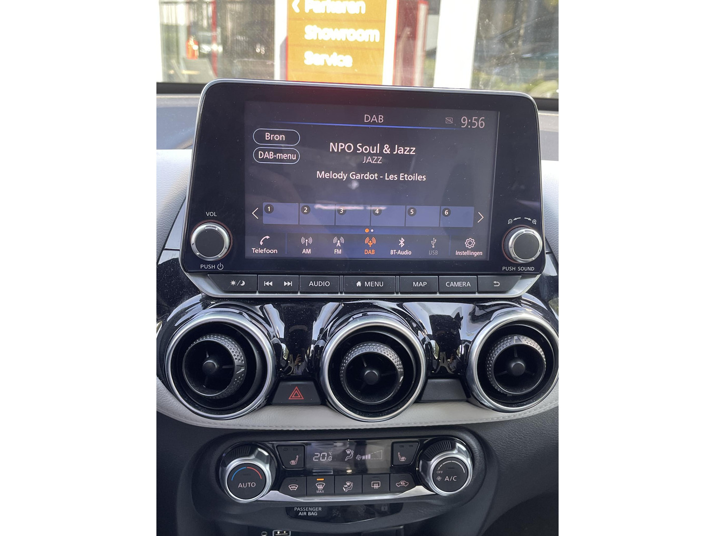 Nissan Nissan