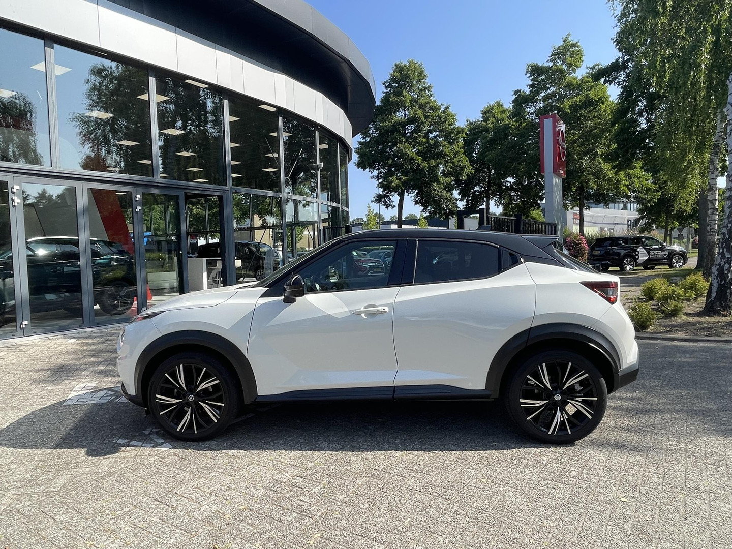Nissan Nissan
